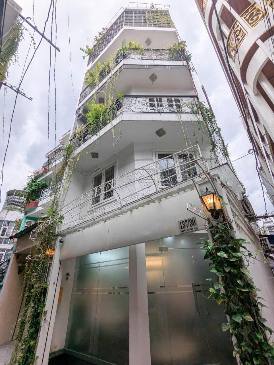 Nha Nguyen 4brs 5wc Gan Bui Vien Trung Tam Thanh Pho TP. Hồ Chí Minh